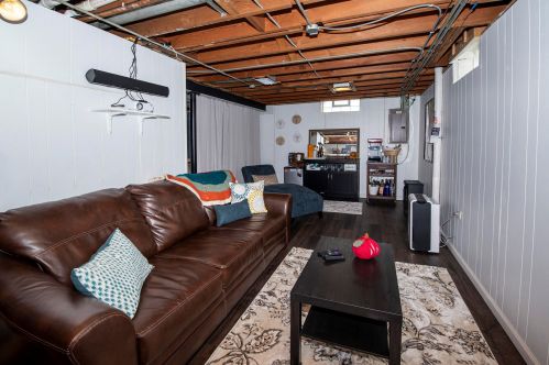 3842 84, Milwaukee WI 53228-1706 exterior