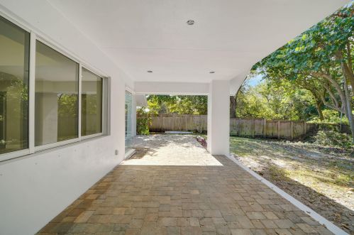 3997 5 Ave, Boca Raton FL 33432-6073 exterior