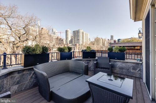 2101 Delancey St, Philadelphia PA 19103-6408 exterior