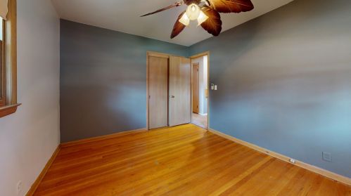 7824 Verona Ct, Milwaukee WI  53219-3860 exterior