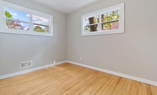 3759 Howard Ave, Saint Paul MN  55110-4726 exterior