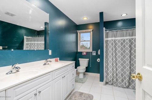 2730 60 St, Fennville MI 49408-9414 exterior