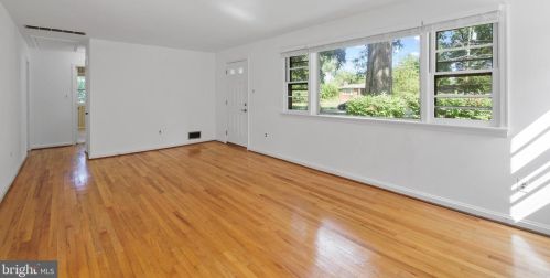 7902 Ashton St, Alexandria VA 22309-1341 exterior