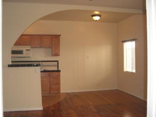 1037 Hyperion Ave, Los Angeles CA  90029-3149 exterior