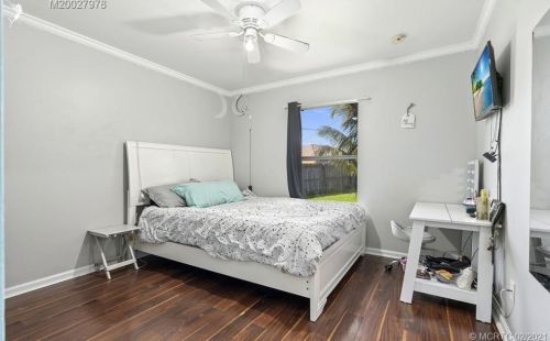 2390 Beechwood Ter, Fort Pierce FL 34952-7302 exterior