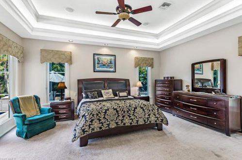 6896 Trl Blvd, Naples FL 34108-2655 exterior