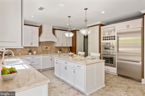 101 Indian Springs Dr, Media PA 19063-5622 exterior