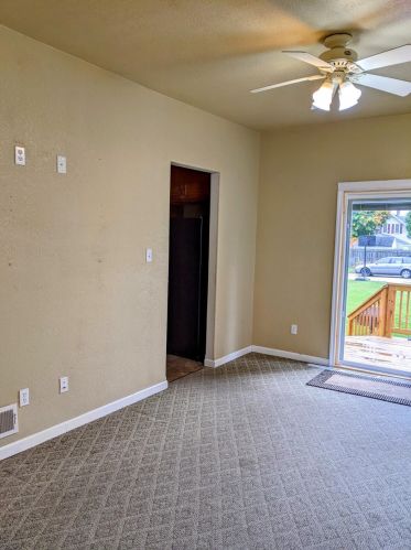 1611 Columbus St, Manitowoc WI 54220-5622 exterior