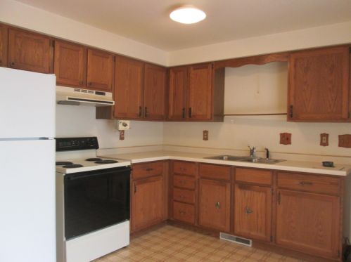 2302 12th St, Manitowoc, WI 54220-6526