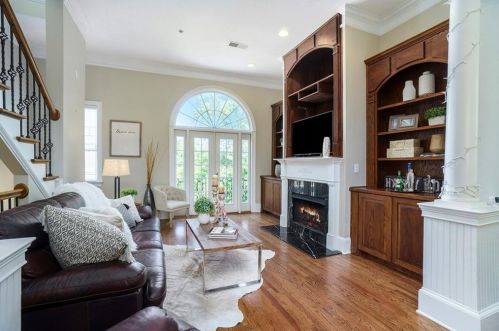 794 Clifton Heights Ln, Atlanta GA  30329-4255 exterior