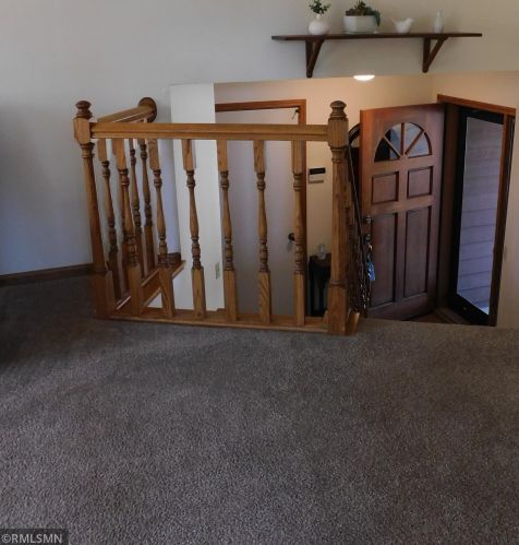 7561 Barbara Ave, South Saint Paul MN 55077-5821 exterior