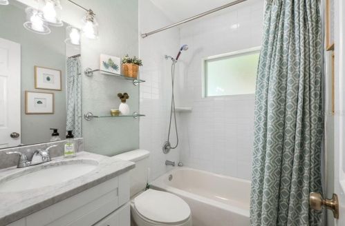 3901 Bay View Ave, Tampa FL 33611-1233 exterior