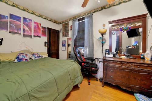 2252 Lawndale Ave, Chicago IL 60629-4345 exterior