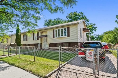 1530 Seabury Pl, Bronx, NY 10460-5708