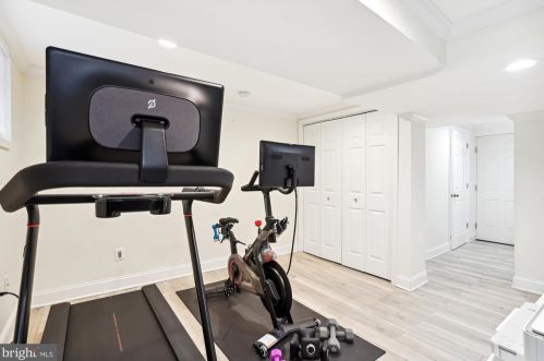 917 Columbus St, Alexandria VA 22314-1611 exterior