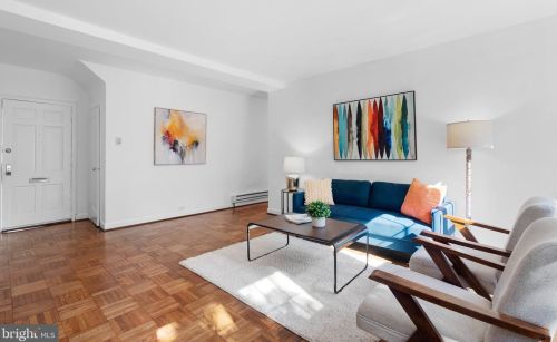 1214 Martha Custis Dr, Alexandria VA  22302-2014 exterior