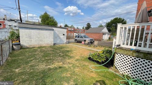 1414 Broad St, Trenton NJ 08610-6036 exterior