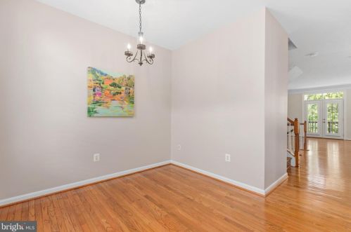 5124 Knapp Pl, Alexandria VA 22304-8637 exterior