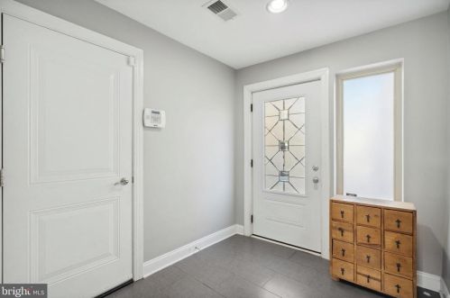 1353 Mascher St, Philadelphia PA  19122-4618 exterior