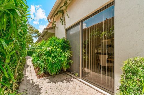 2380 53rd St, Boca Raton FL 33496-2816 exterior