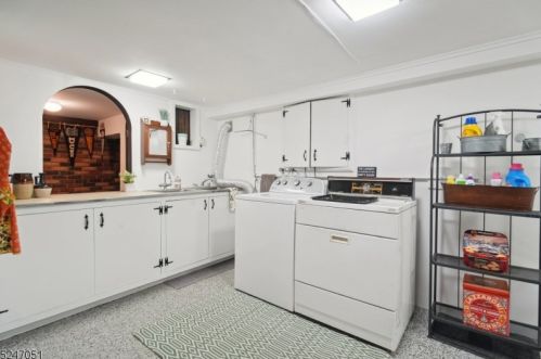 13 Cres, Maplewood NJ 07040-2708 exterior