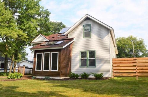 411 Marshall St, Canton, WI 54868-1568
