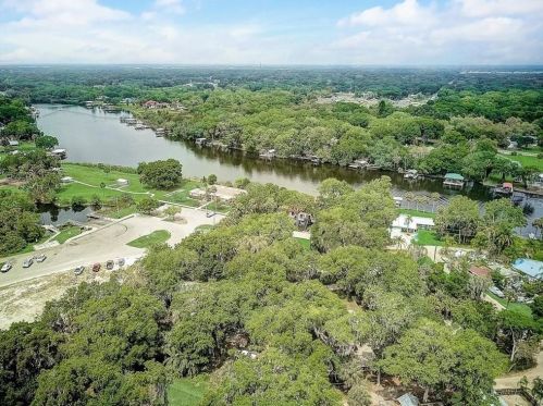 11113 Casa Loma Dr, Riverview FL 33569-5112 exterior