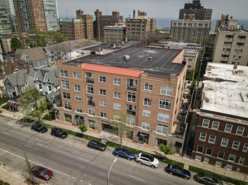 1920 Farwell Ave, Milwaukee WI  53202-1571 exterior