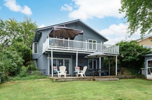 27894 Shore Dr, Gobles, MI 49055-9230