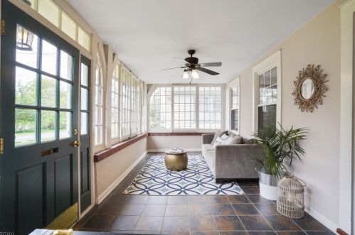 12 North Ter, Maplewood, NJ 07040-1326