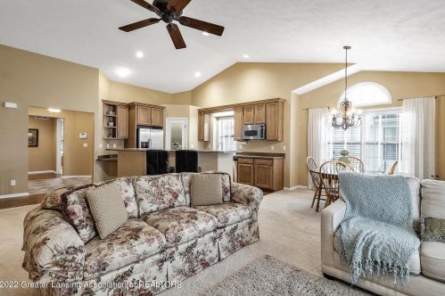 4106 Presidents Way, Dewitt MI 48820-7883 exterior