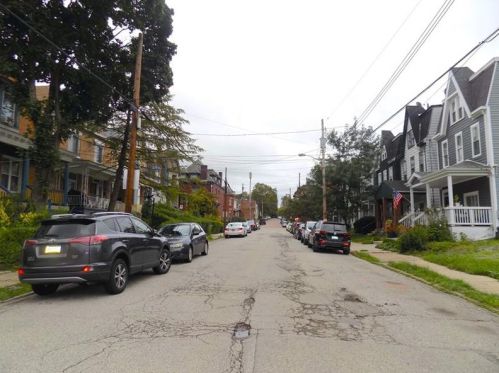 5623 Jackson St, Pittsburgh PA  15206-1521 exterior