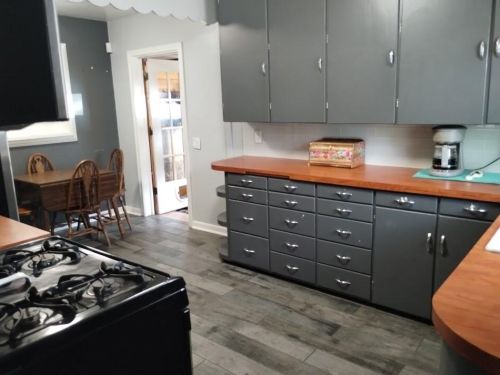 2476 Glenside Blvd, Meskegon MI 49441-3271 exterior