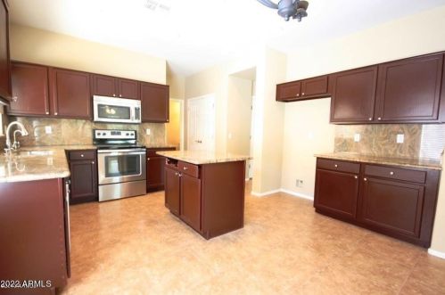 40435 Acadia Ct, Phoenix AZ  85086-6028 exterior