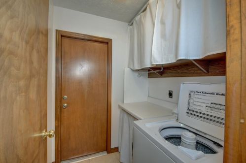 5406 Palmetto Dr, Fort Pierce FL 34982-7481 exterior