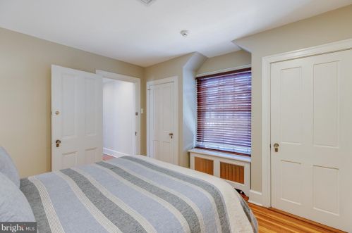 2101 Delancey St, Philadelphia PA 19103-6408 exterior