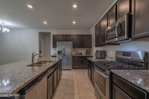 7441 Calle Aragon, Tucson AZ  85756 exterior