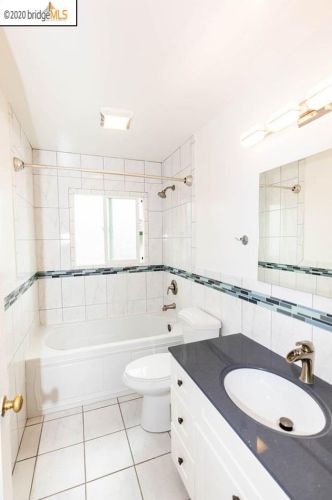 1919 Curtis, Berkeley CA 94702-1648 exterior