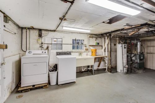 5043 Tripp Ave, Chicago IL 60630-2727 exterior