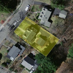 24 Manchester Rd, Newton MA  02461-1121 aerial view