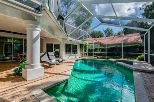 11506 Louvre Pl, Tampa FL 33617-2447 exterior