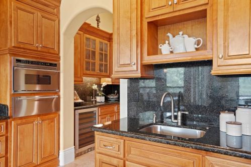 6069 Aldea Dr, Folsom CA 95762-7717 exterior