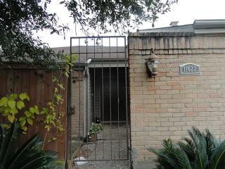 11422 Lakeside Place Dr, Houston TX  77077-3237 exterior