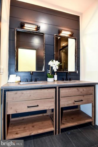 1029 5th St, Washington DC  20002-3533 exterior