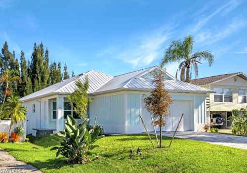 767 110th Ave, Naples FL 34108-1816 exterior