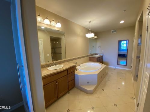 1447 Windshore Way, Oxnard CA 93035-1405 exterior