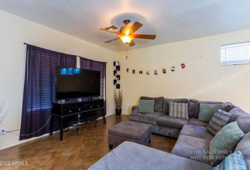 2903 Cavalier Dr, Phoenix AZ 85019-1717 exterior