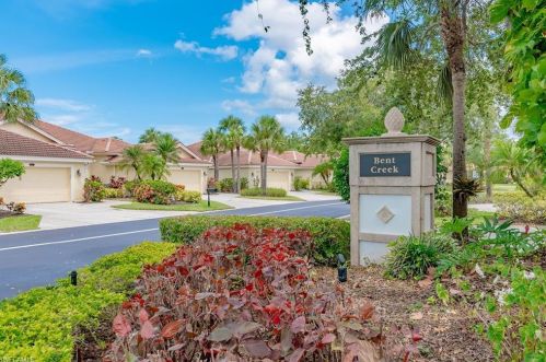 8471 Bent Crk Way, Naples FL 34114-9421 exterior