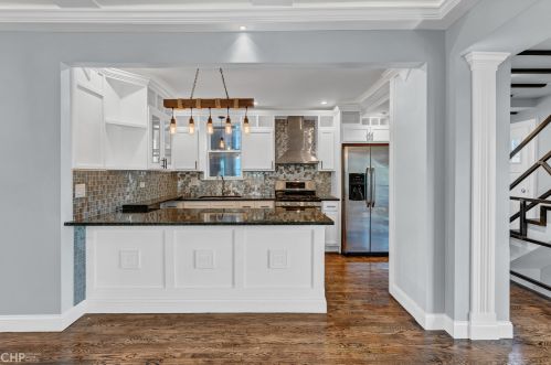 6749 Damen Ave, Chicago IL  60636-3204 exterior