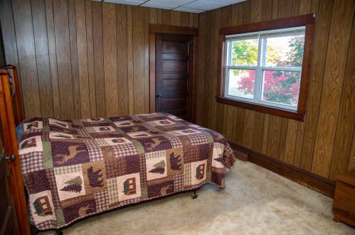 10300 18 Mile Rd, Cedar Springs MI 49319-9746 exterior